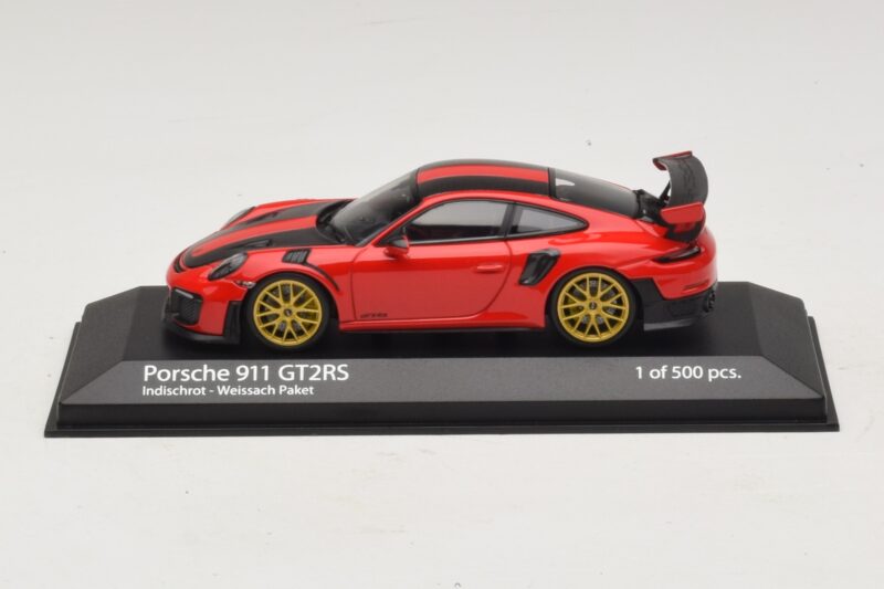 Porsche 911 991.2 GT2 RS Weissach Package Červený Minichamps 1:43 410067221 Kov