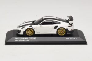 Porsche 911 991.2 GT2 RS Weissach Package Bílý Minichamps 1:43 Porsche 911 991.2 GT2 RS Weissach Package Bílý Minichamps 1:43 410067222 Kov