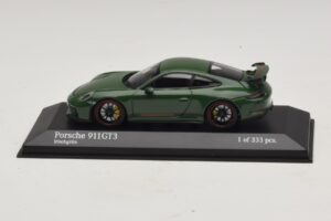 Porsche 911 991.2 GT3 Zelený Minichamps 1:43 Porsche 911 991.2 GT3 Zelený Minichamps 1:43 410066028 Kov