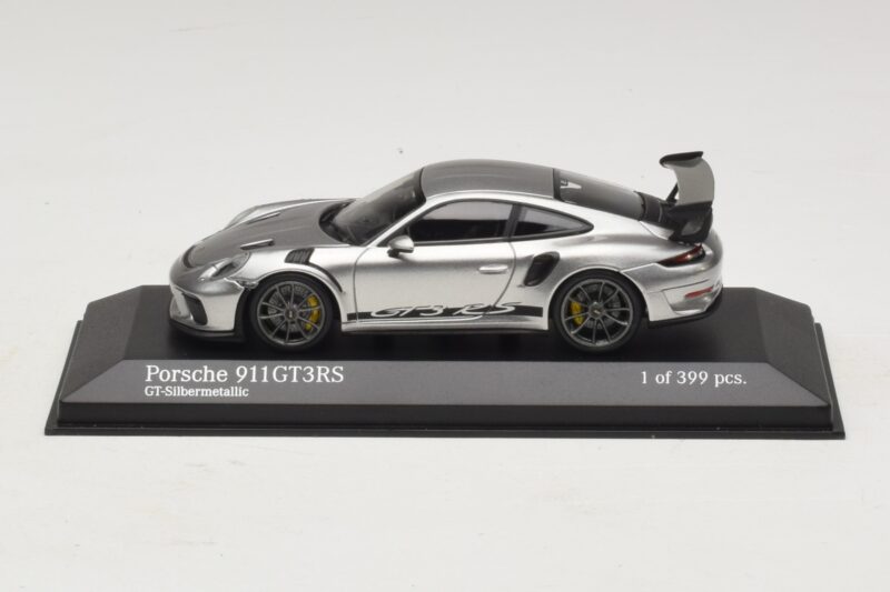 Porsche 911 991.2 GT3 RS Stříbrný Minichamps 1:43 410067020 Kov
