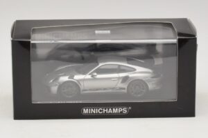 Porsche 911 991.2 GT3 RS Stříbrný Minichamps 1:43 410067020 Kov – obrázek 5 z 5