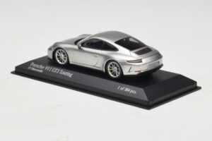 Porsche 911 991.2 GT3 Touring Stříbrný Minichamps 1:43 410067422 Kov – obrázek 3 z 5