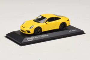 Porsche 911 991.2 GT3 Touring Žlutý Minichamps 1:43 410067421 Kov – obrázek 2 z 5