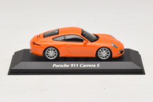 Porsche 911 991 Carrera S Oranžový Maxichamps 1:43 Porsche 911 991 Carrera S Oranžový Maxichamps 1:43 940060221 Kov