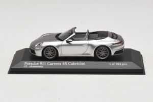 Porsche 911 992 Carrera 4S Kabriolet Stříbrný Minichamps 1:43 Porsche 911 992 Carrera 4S Kabriolet Stříbrný Minichamps 1:43 410069330 Kov
