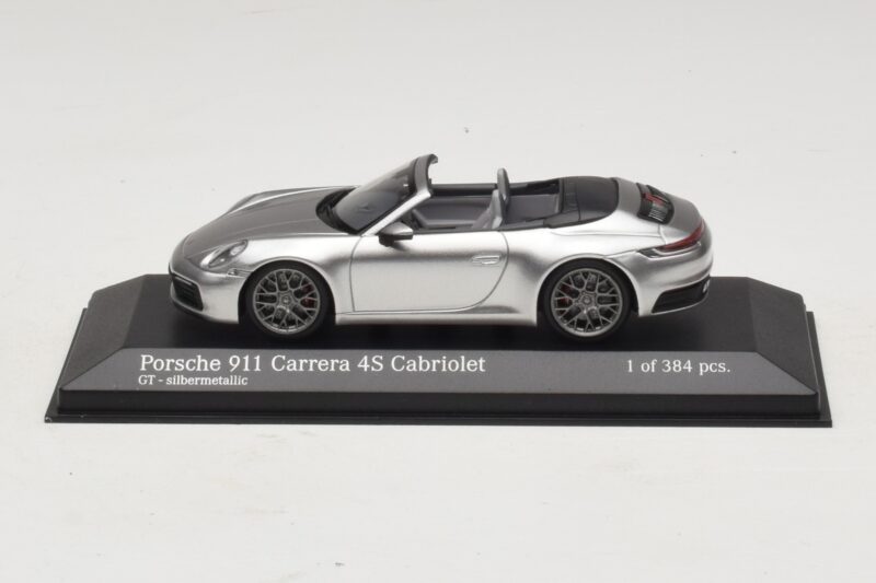 Porsche 911 992 Carrera 4S Kabriolet Stříbrný Minichamps 1:43 410069330 Kov