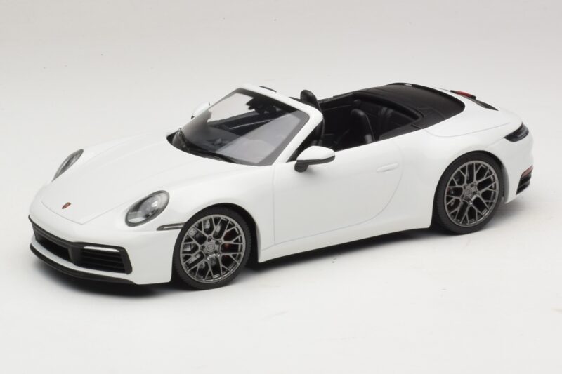 Porsche 911 992 Carrera 4S Kabriolet Bílý Minichamps 1:18 155067330 Kov