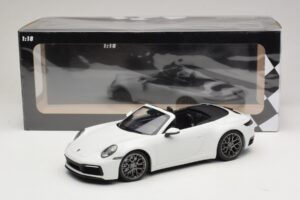 Porsche 911 992 Carrera 4S Kabriolet Bílý Minichamps 1:18 155067330 Kov – obrázek 6 z 6