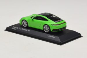 Porsche 911 992 Carrera 4S Zelený Minichamps 1:43 410069322 Kov – obrázek 3 z 5