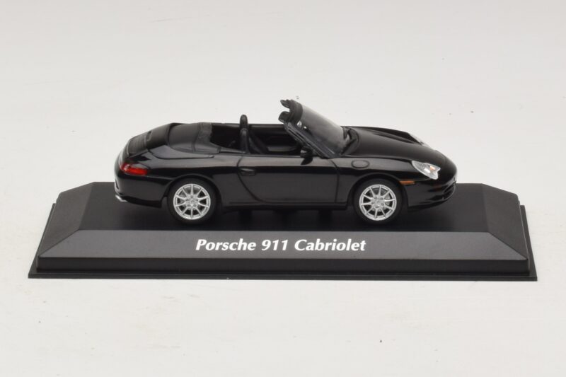 Porsche 911 996 Kabriolet Černá Metalíza Maxichamps 1:43 940061030 Kov