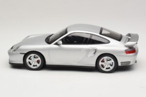 Porsche 911 996 GT2 Stříbrný KK-Scale 1:18 KKDC181451 Kov – obrázek 3 z 6