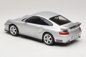 Porsche 911 996 GT2 Stříbrný KK-Scale 1:18 KKDC181451 Kov – obrázek 5 z 6