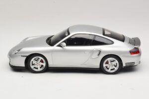 Porsche 911 996 Turbo Stříbrný KK-Scale 1:18 KKDC181471 Kov – obrázek 3 z 6