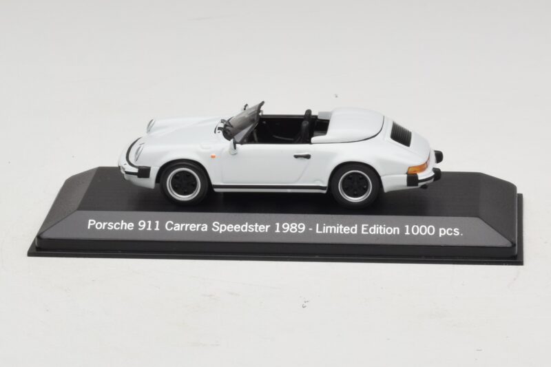 Porsche 911 G-Series Carrera Speedster Bílý Limitovaná Edice Minichamps 1:43 MAP02002608 Kov