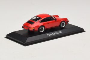 Porsche 911 SC Červený Maxichamps 1:43 940062021 Kov – obrázek 2 z 5