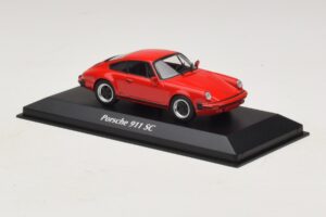 Porsche 911 SC Červený Maxichamps 1:43 940062021 Kov – obrázek 3 z 5