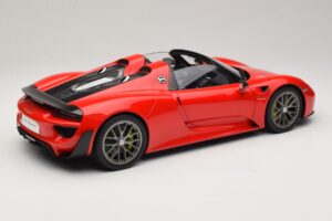 Porsche 918 Spyder Weissach Package Guards Red AUTOart 1:12 12122 Kov – obrázek 3 z 8