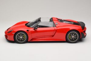 Porsche 918 Spyder Weissach Package Guards Red AUTOart 1:12 12122 Kov – obrázek 4 z 8