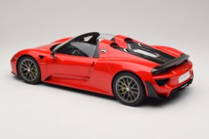 Porsche 918 Spyder Weissach Package Guards Red AUTOart 1:12 12122 Kov – obrázek 7 z 8