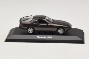 Porsche 924 Hnědá Metalíza Maxichamps 1:43 940062121 Kov