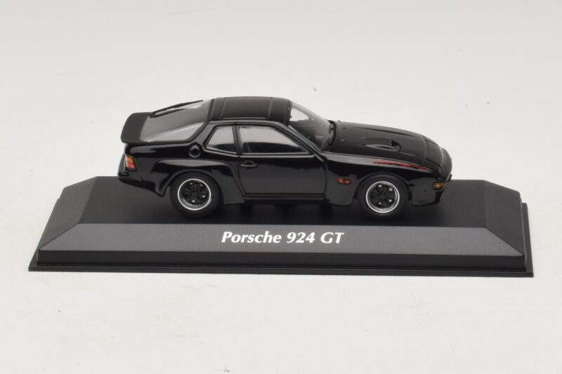 Porsche 924 GT Černý Maxichamps 1:43 940066124 Kov