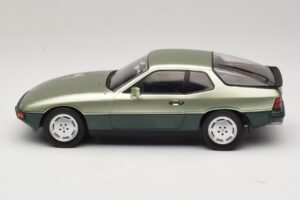 Porsche 924 Turbo Světle Zelená & Tmavě Zelená MCG 1:18 MCG18660 Kov – obrázek 3 z 6