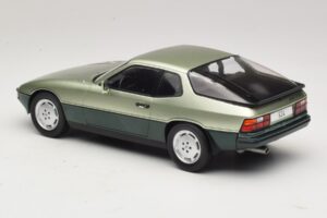 Porsche 924 Turbo Světle Zelená & Tmavě Zelená MCG 1:18 MCG18660 Kov – obrázek 5 z 6