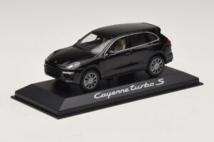 Porsche Cayenne 958 Turbo S Černý Minichamps 1:43 WAP0200220E Kov – obrázek 2 z 5