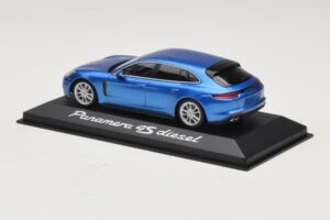 Porsche Panamera 971 4S Diesel Modrá Metalíza Minichamps 1:43 WAP0207600H Kov – obrázek 3 z 5