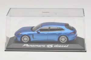 Porsche Panamera 971 4S Diesel Modrá Metalíza Minichamps 1:43 WAP0207600H Kov – obrázek 4 z 5