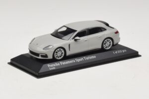 Porsche Panamera 971 Sport Turismo 4E-Hybrid Šedý Minichamps 1:43 410066114 Kov – obrázek 2 z 5