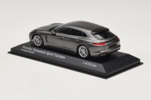 Porsche Panamera 971 Sport Turismo 4S Šedý Minichamps 1:43 410066111 Kov – obrázek 3 z 5