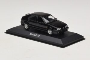 Renault 19 Černý Maxichamps 1:43 940113701 Kov – obrázek 3 z 5