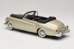 Rolls-Royce Silver Cloud II Stříbrná Solido 1:18 8006 Kov – obrázek 5 z 6