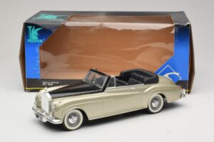 Rolls-Royce Silver Cloud II Stříbrná Solido 1:18 8006 Kov – obrázek 6 z 6