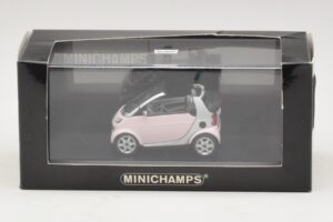 Smart Fortwo 450 Kabriolet Bílý Legally Blonde 2 Náhradní Krabice Minichamps 1:43 402173900-R1 Kov – obrázek 5 z 5