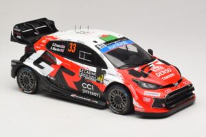 Toyota GR Yaris Rally1 #33 E. Evans / S. Martin Rally Monte Carlo 2026 IXO 1:18 18RMC269B Kov – obrázek 4 z 6