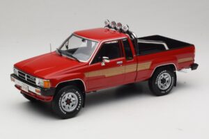 Toyota Hilux N50 Xtra Cab 4x4 Červený KK-Scale 1:18 KKDC181562 Kov