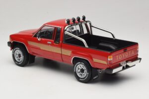 Toyota Hilux N50 Xtra Cab 4x4 Červený KK-Scale 1:18 KKDC181562 Kov – obrázek 5 z 6