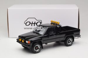 Toyota Hilux N60 SR5 Back to the Future II Lesklá Černá Otto 1:18 OT481 Pryskyřice – obrázek 6 z 6