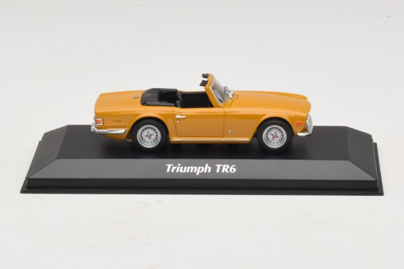 Triumph TR6 Oranžový Maxichamps 1:43 940132571 Kov