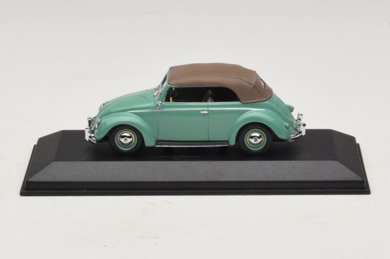Volkswagen 1200 Kabriolet Měkká Střecha Zelený Minichamps 1:43 430052042 Kov