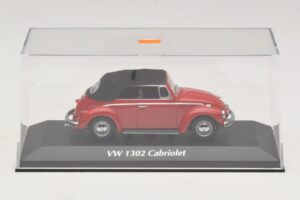 Volkswagen 1302 Kabriolet Červený Maxichamps 1:43 940055031 Kov – obrázek 4 z 5