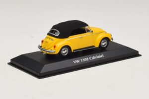 Volkswagen 1302 Kabriolet Žlutý Maxichamps 1:43 940055030 Kov – obrázek 2 z 5