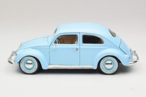 Volkswagen Brouk Modrý Bburago 1:18 3381 Kov – obrázek 4 z 8