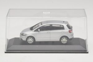 Volkswagen Golf Plus Mk5 Stříbrný Náhradní Krabice Minichamps 1:43 400054370-R1 Kov – obrázek 4 z 5