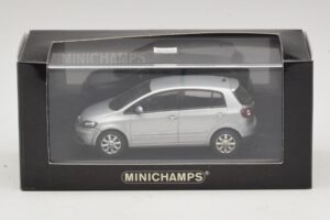 Volkswagen Golf Plus Mk5 Stříbrný Náhradní Krabice Minichamps 1:43 400054370-R1 Kov – obrázek 5 z 5