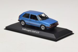 Volkswagen Golf GTI Mk2 Modrá Metalíza Maxichamps 1:43 940054120 Kov – obrázek 3 z 5