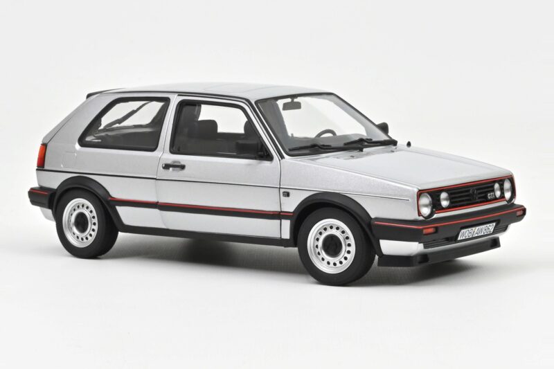 Volkswagen Golf GTI Mk2 Diamond Silver Norev 1:18 Volkswagen Golf GTI Mk2 Diamond Silver Norev 1:18 188584 Kov