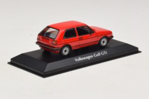 Volkswagen Golf GTI Mk2 Červený Maxichamps 1:43 940054121 Kov – obrázek 2 z 5